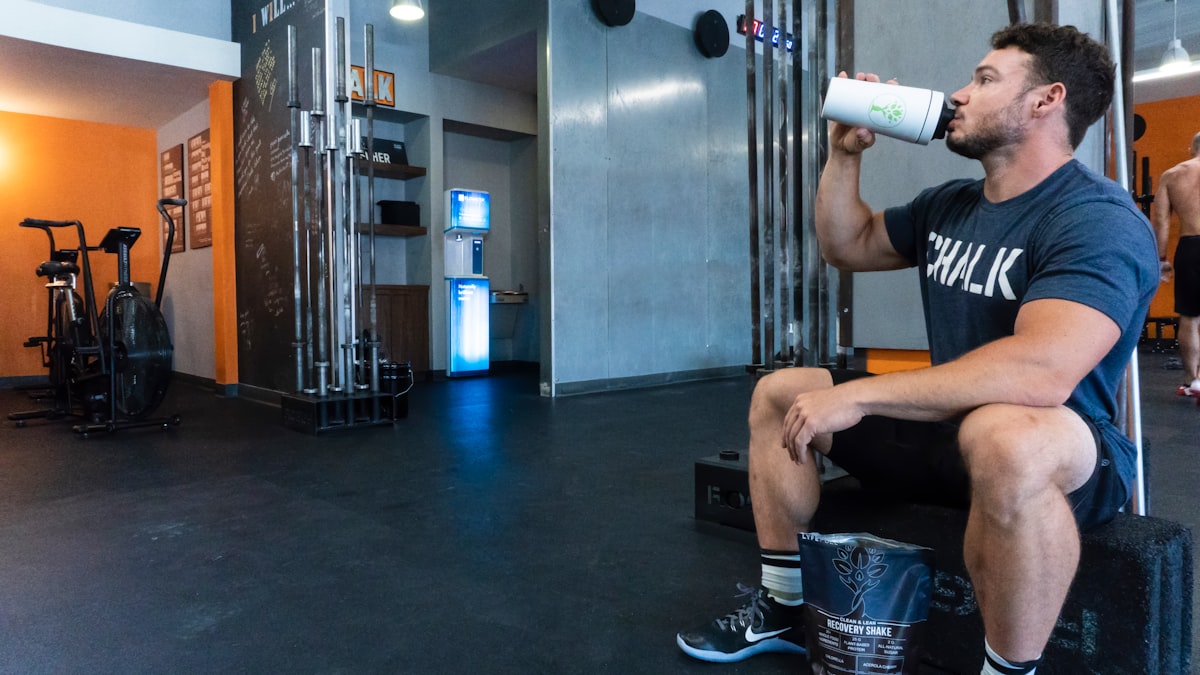 BCAA vs EAA: quale scegliere per il recupero muscolare